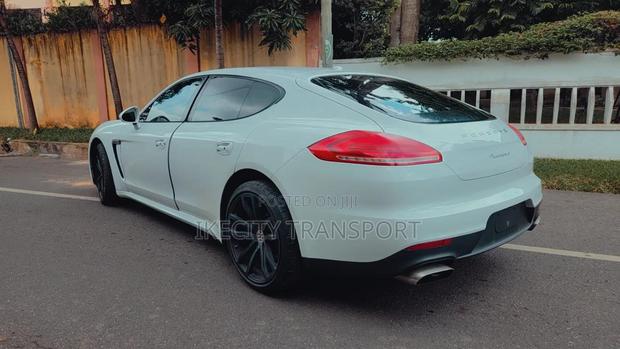 Porsche Panamera 4 AWD 2016 White