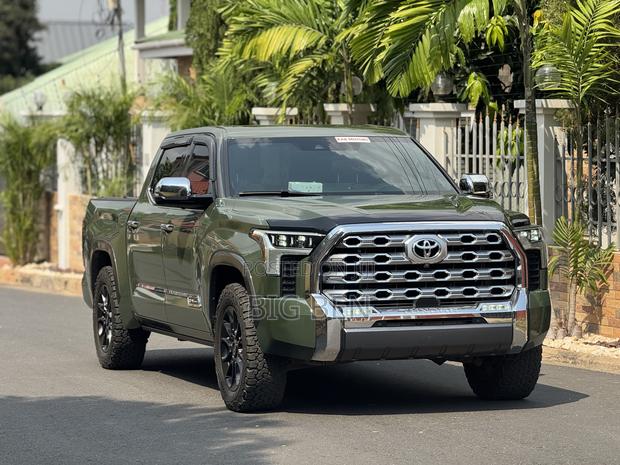 Toyota Tundra 1794 Edition CrewMax 6.5' Bed 2023 Green