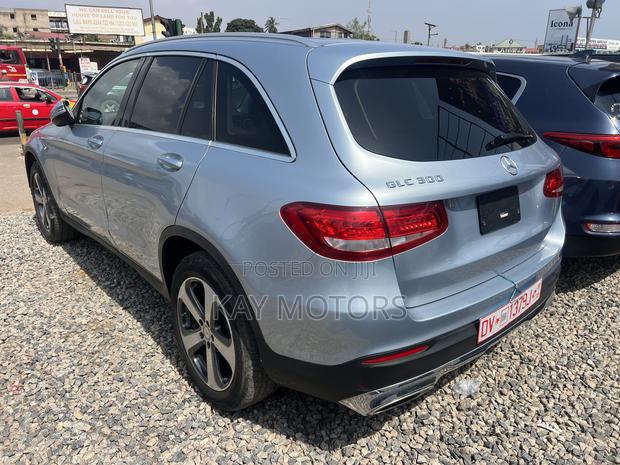 Mercedes-Benz GLC-Class 2016 Blue