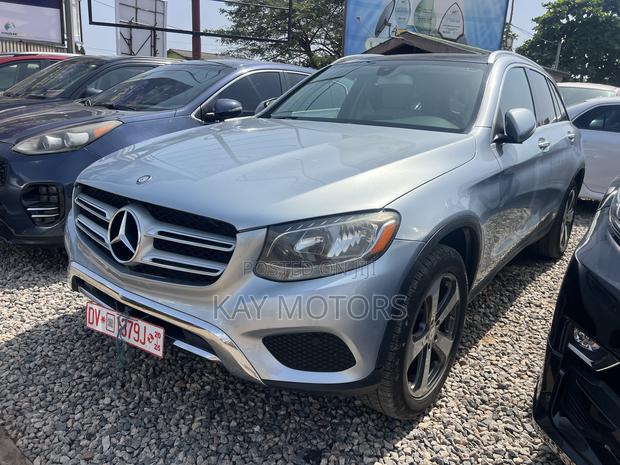 Mercedes-Benz GLC-Class 2016 Blue