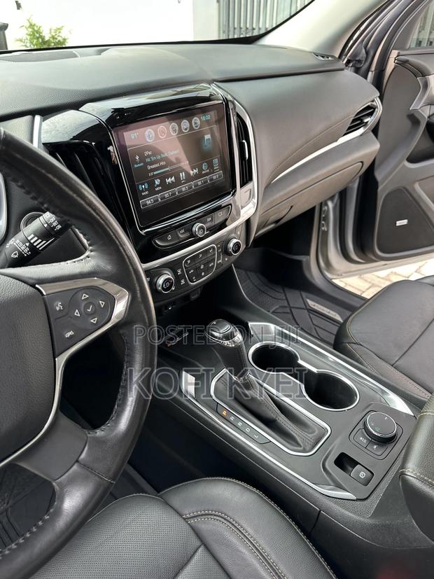 Chevrolet Traverse Premier AWD 2019 Gray