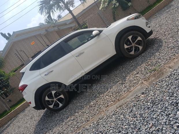 Hyundai Tucson Limited FWD 2016 White