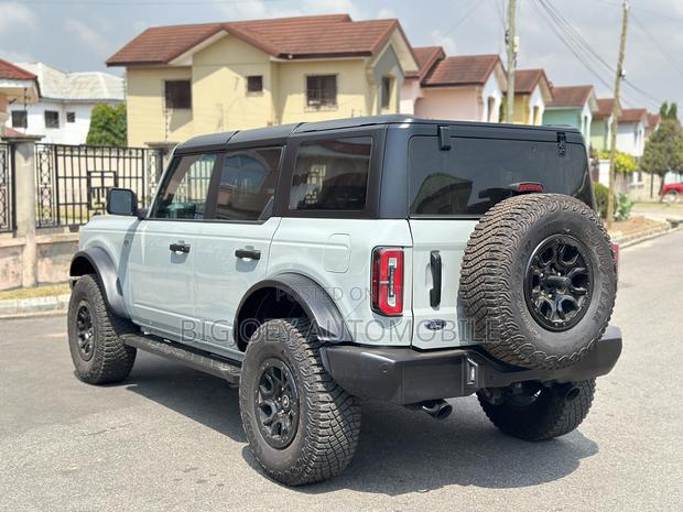 Ford Bronco 2.7 AWD 5 doors 2023 Gray