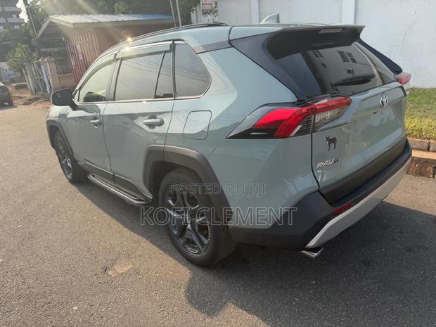 Toyota RAV4 2024