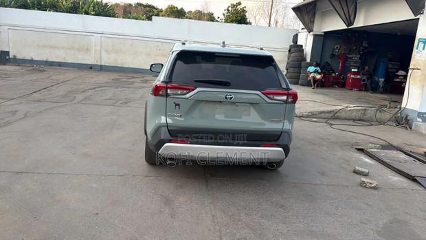 Toyota RAV4 2024