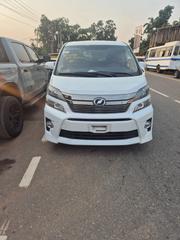 Toyota Vellfire 2014 White for sale
