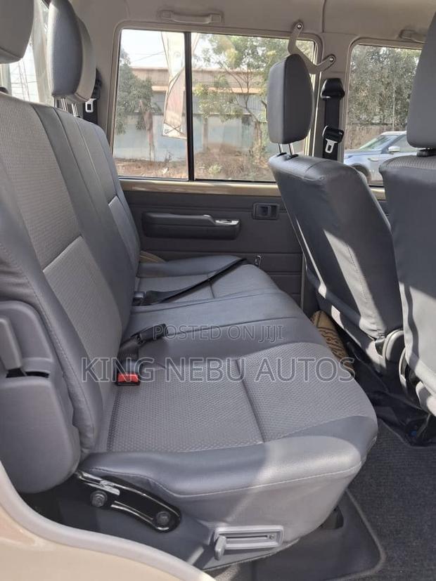 Toyota Land Cruiser 79 Series 2025 Gold