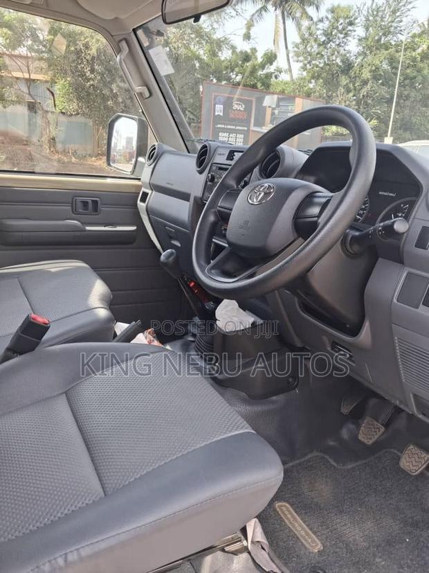 Toyota Land Cruiser 79 Series 2025 Gold