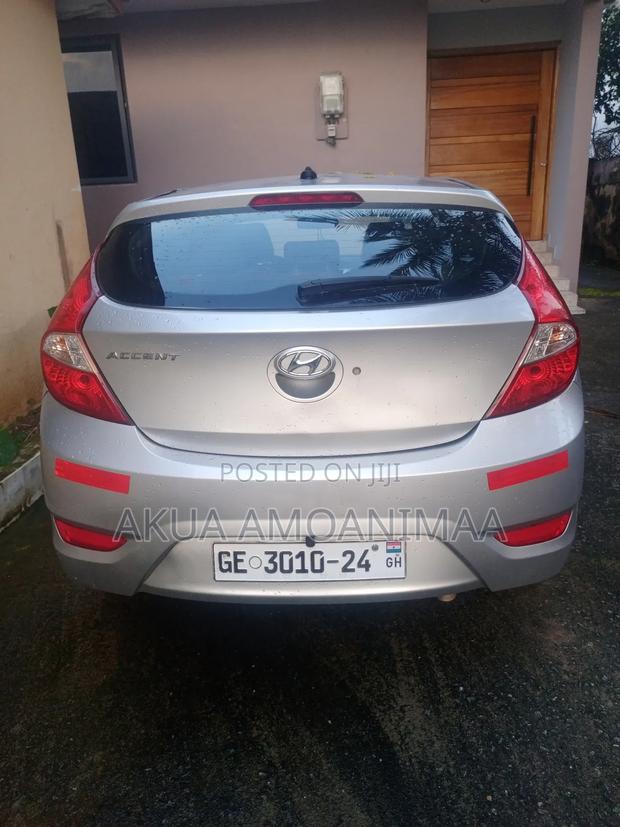Hyundai Accent 2013 Silver