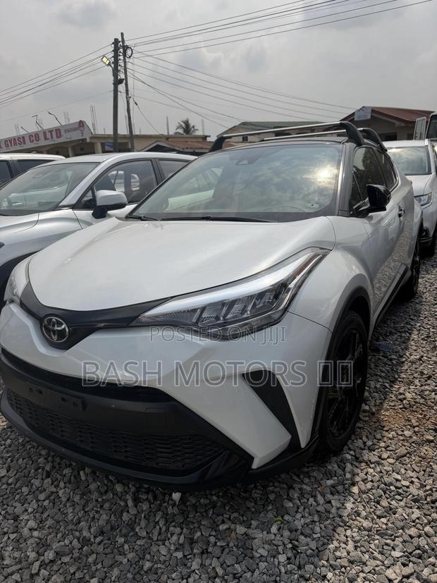Toyota C-HR Limited 2022 White
