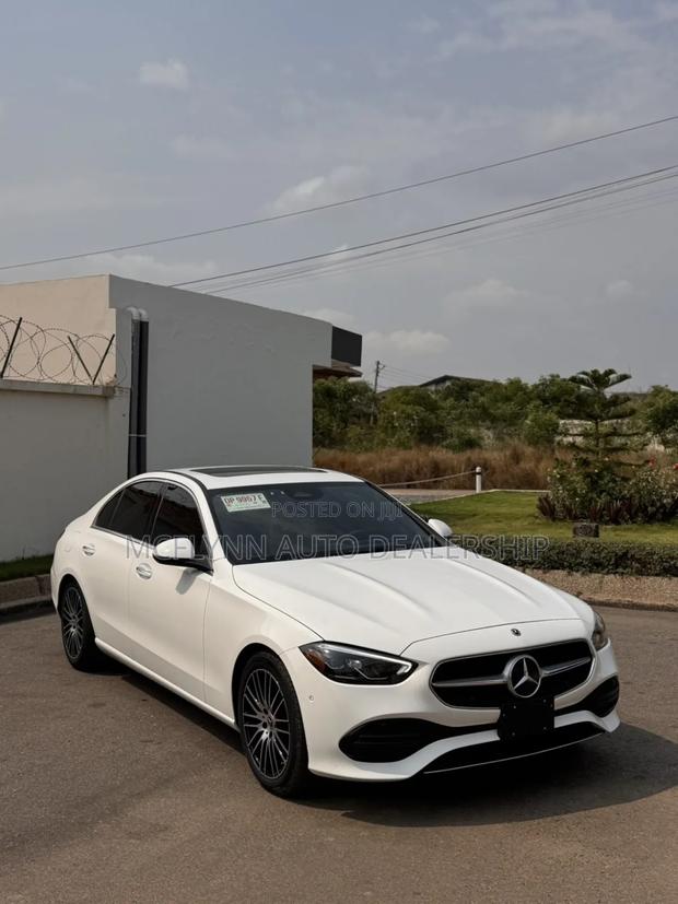 Mercedes-Benz C300 2025 White