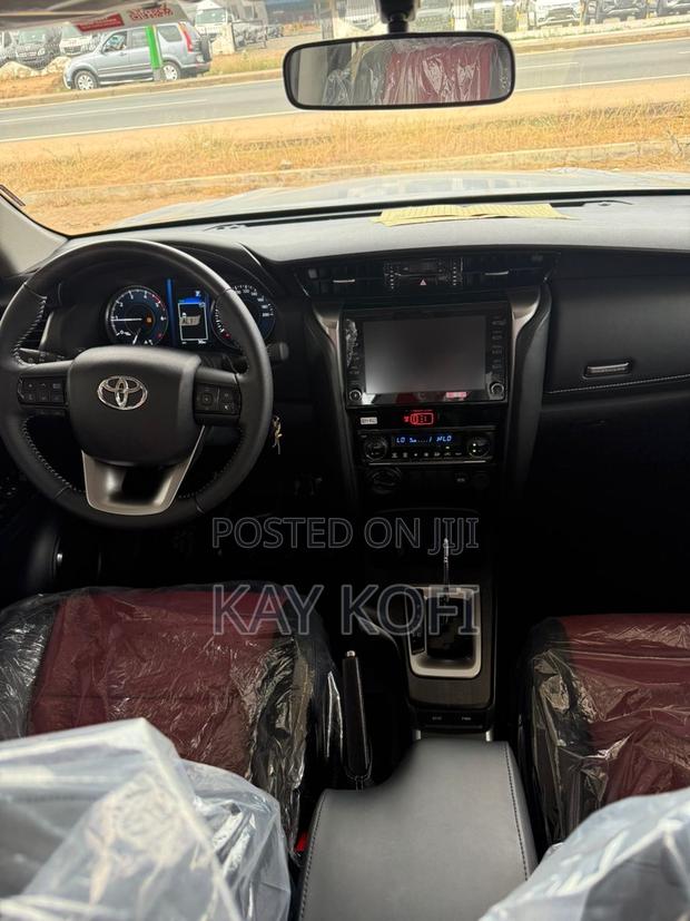 New Toyota Fortuner 2025 Black