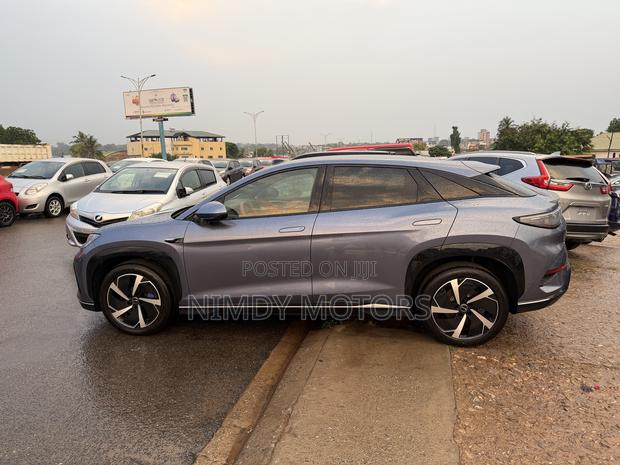 New BYD Sealion 7 EV 523hp AWD 2025 Gray