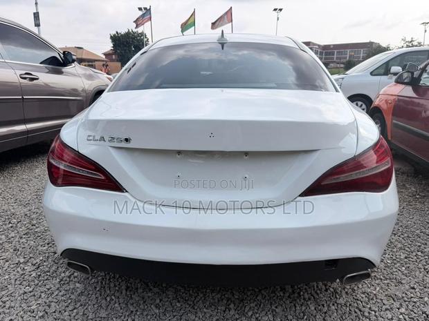Mercedes-Benz CLA-Class CLA 180 d Sedan 2016 White