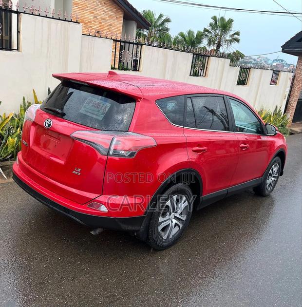 Toyota RAV4 LE AWD (2.5L 4cyl 6A) 2016 Red