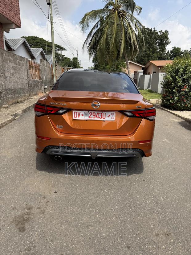 Nissan Sentra SR 2023 Orange