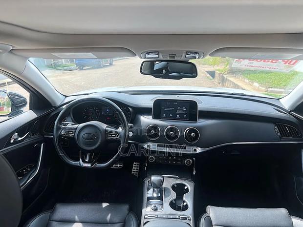 Kia Stinger GT AWD 2019 Pearl