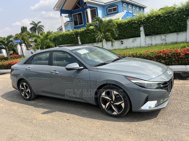 Hyundai Elantra SE 2021 Gray