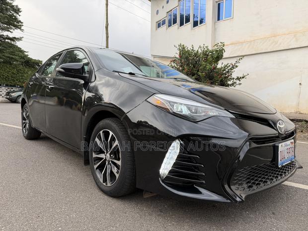 Toyota Corolla SE 4dr Sedan (1.8L 4cyl CVT) 2017 Black