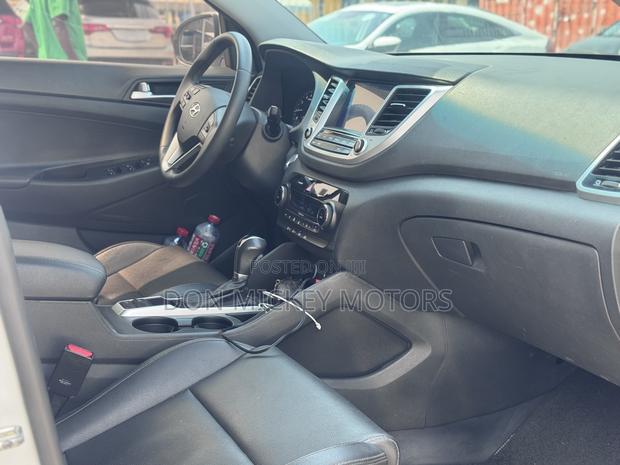 Hyundai Tucson Sport AWD 2018 White