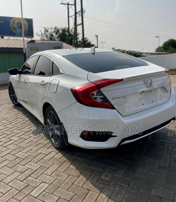 Honda Civic Touring Sedan 2019 White