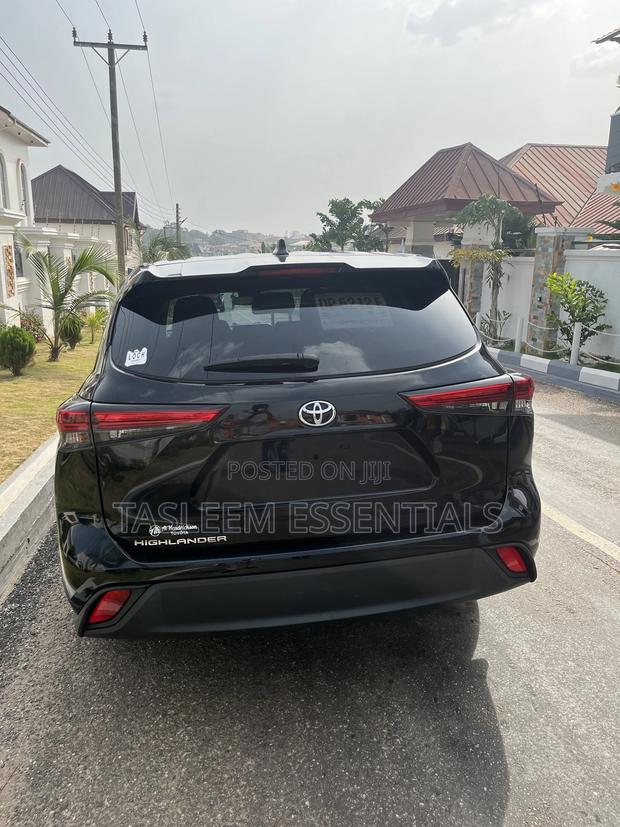 Toyota Highlander L 2022 Black