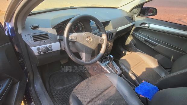 Opel Astra 1.8 Caravan 2007 Blue