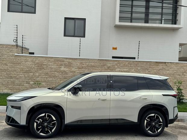 New Toyota bZ4X Limited 2025 Silver