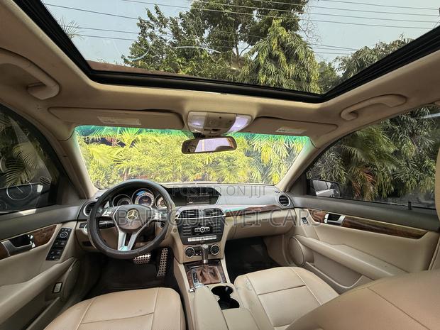Mercedes-Benz C300 Luxury 4Matic Sedan AWD (3.0L 6cyl 7A) 2012 Blue