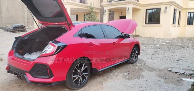 Honda Civic EX Hatchback 2018 Red