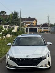Hyundai Elantra Limited 2023 White for sale