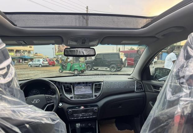 Hyundai Tucson Limited AWD 2019 Gray