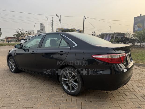 Toyota Camry SE w/Special Edition Pkg (2.5L 4cyl 6A) 2016 Black
