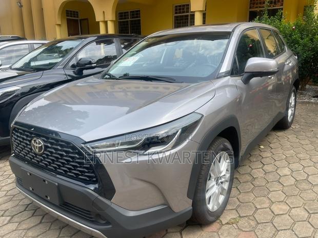 New Toyota Corolla Cross 2025 Gray