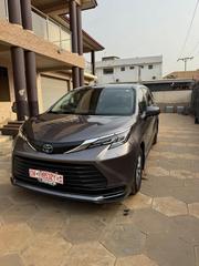 Toyota Sienna 2021 Gray for sale