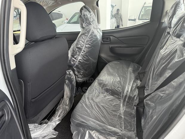 New BYD Song Pro DM-i 2025 White