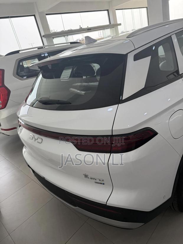 New BYD Song Pro DM-i 2025 White