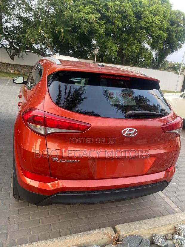 Hyundai Tucson 2016 Orange