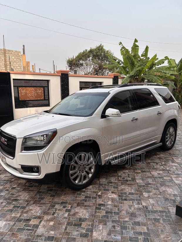 GMC Acadia Denali AWD 2014 White