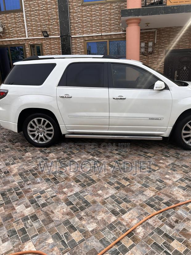 GMC Acadia Denali AWD 2014 White