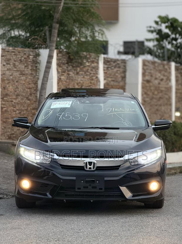 Honda Civic Touring 4dr Sedan (1.5L 4cyl) 2017 Black