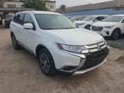 Mitsubishi Outlander SE FWD 2017 White for sale