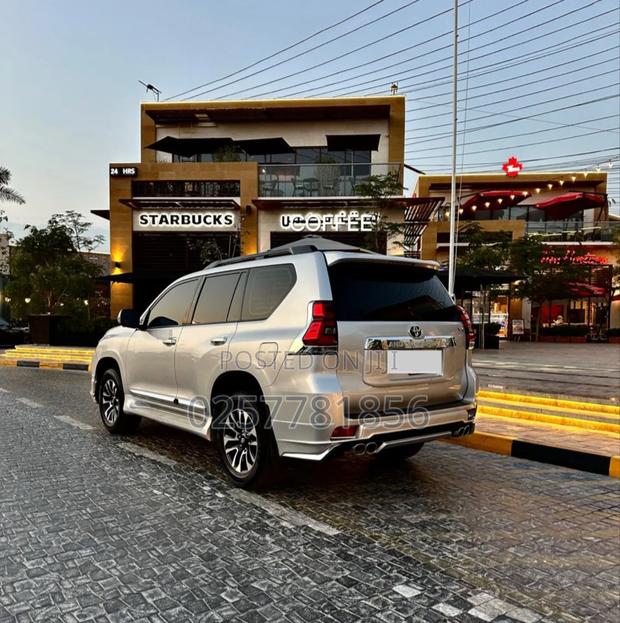 Toyota Land Cruiser Prado 2.7 2018 Silver
