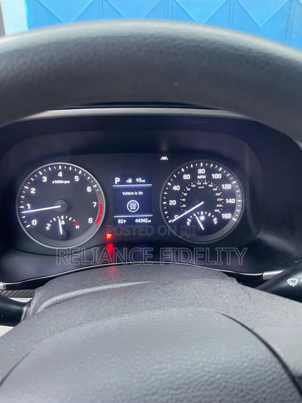 Hyundai Tucson SE 2022 White