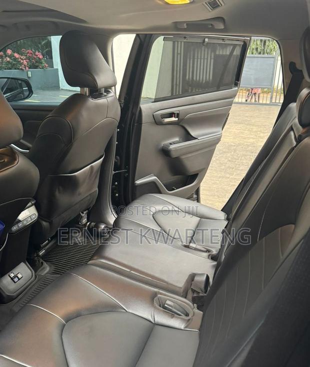 Toyota Highlander 2022 Black