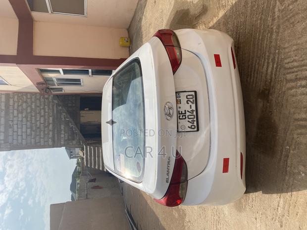Hyundai Elantra 2013 White
