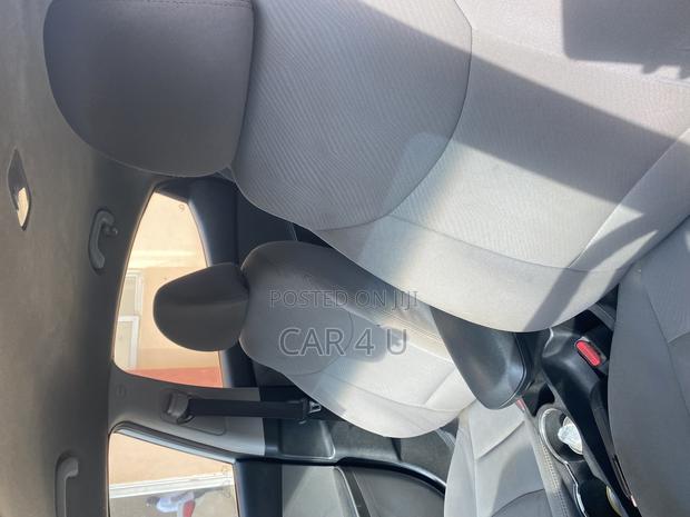 Hyundai Elantra 2013 White