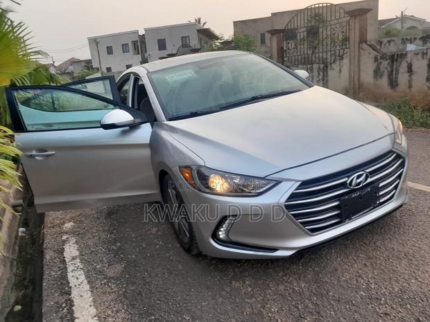 Hyundai Elantra SE 2018 Silver