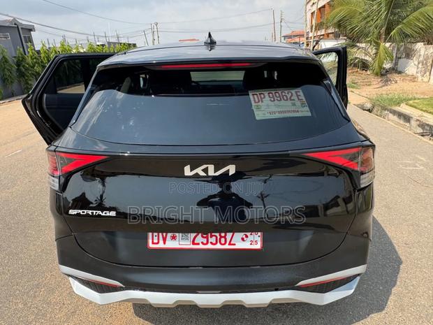 Kia Sportage EX 2024 Black