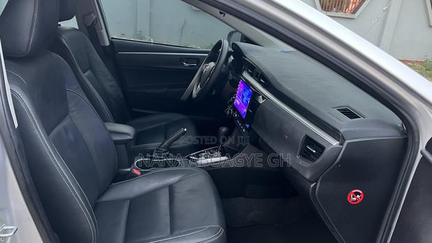 Toyota Corolla 2015 Silver